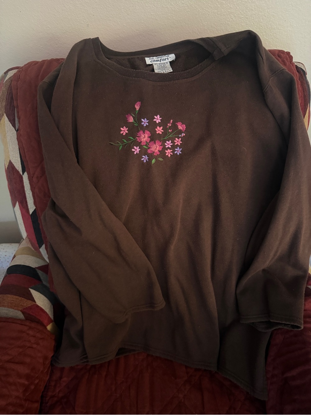 Women’s floral embroidered all American comfort